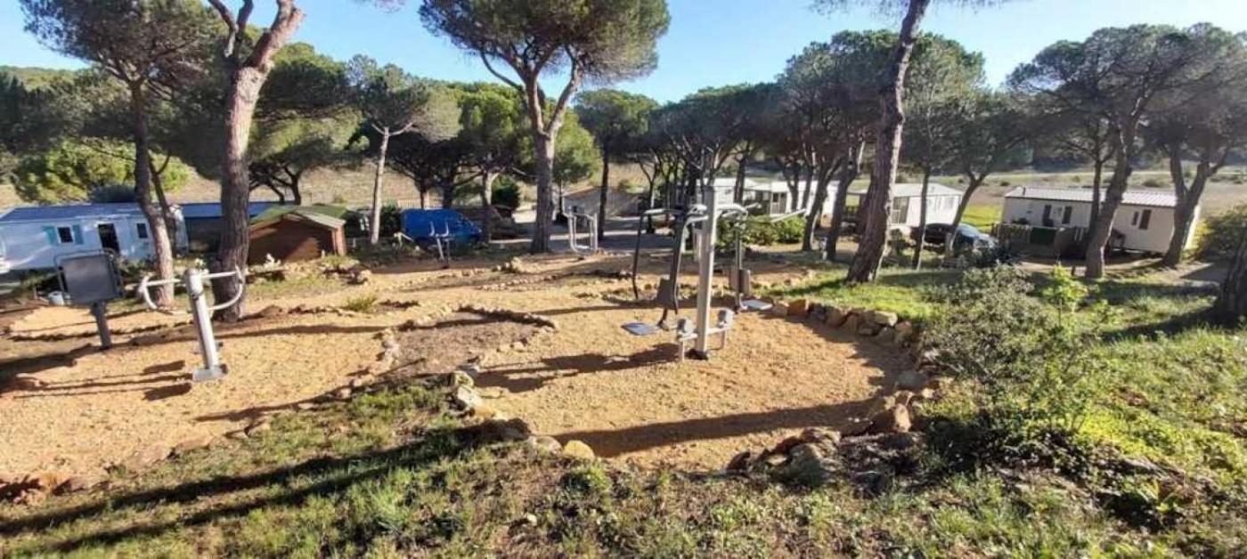 Camping 3 Etoiles - Piscine - Ccbb0Gd Bizanet 外观 照片
